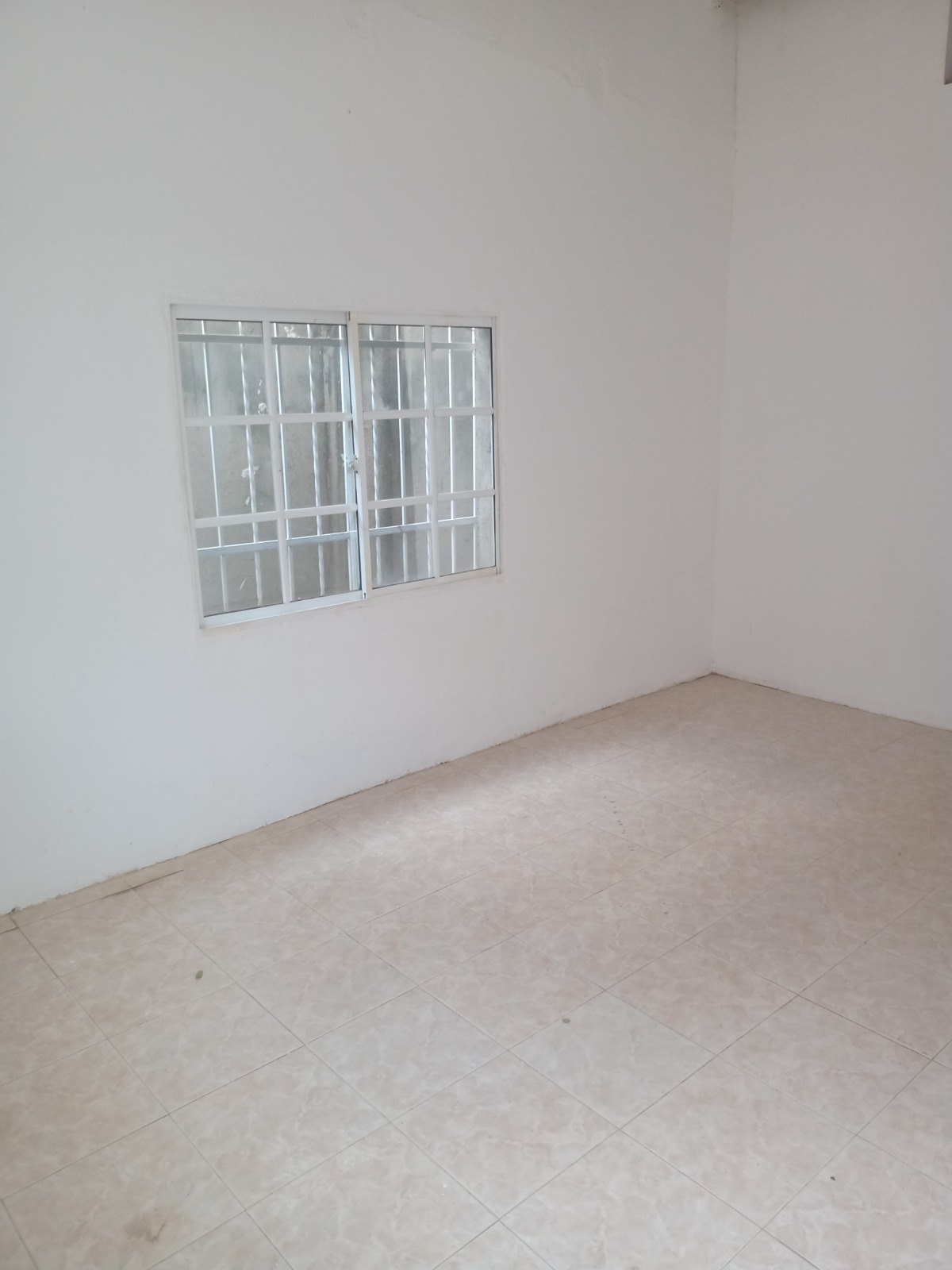 Casa y Apartamentos Bastidas – 170 M²